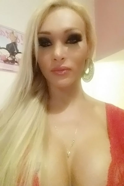 Lolita Barby foto selfie trans 1